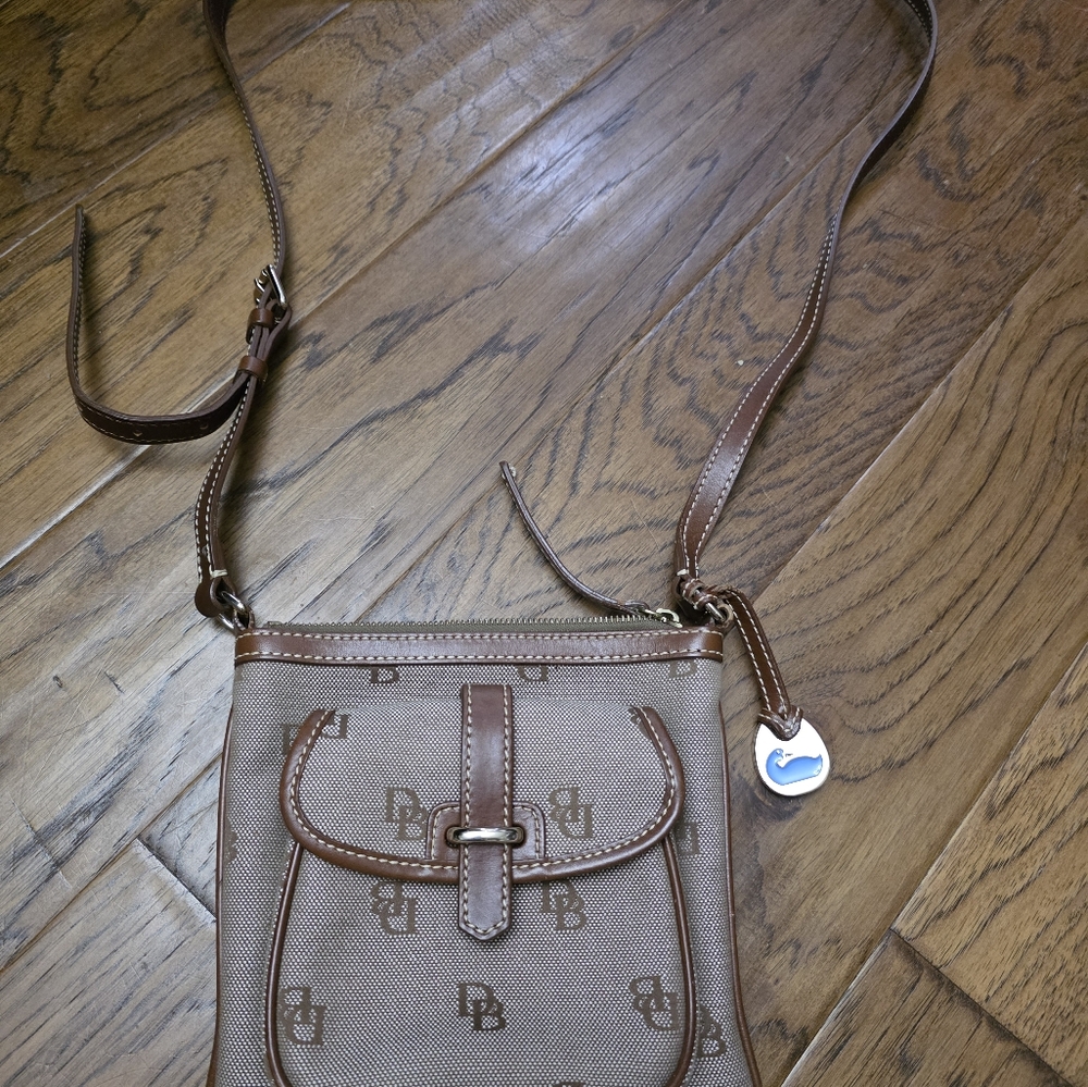 Dooney & Bourke Crossbody Bag Tan/Brown